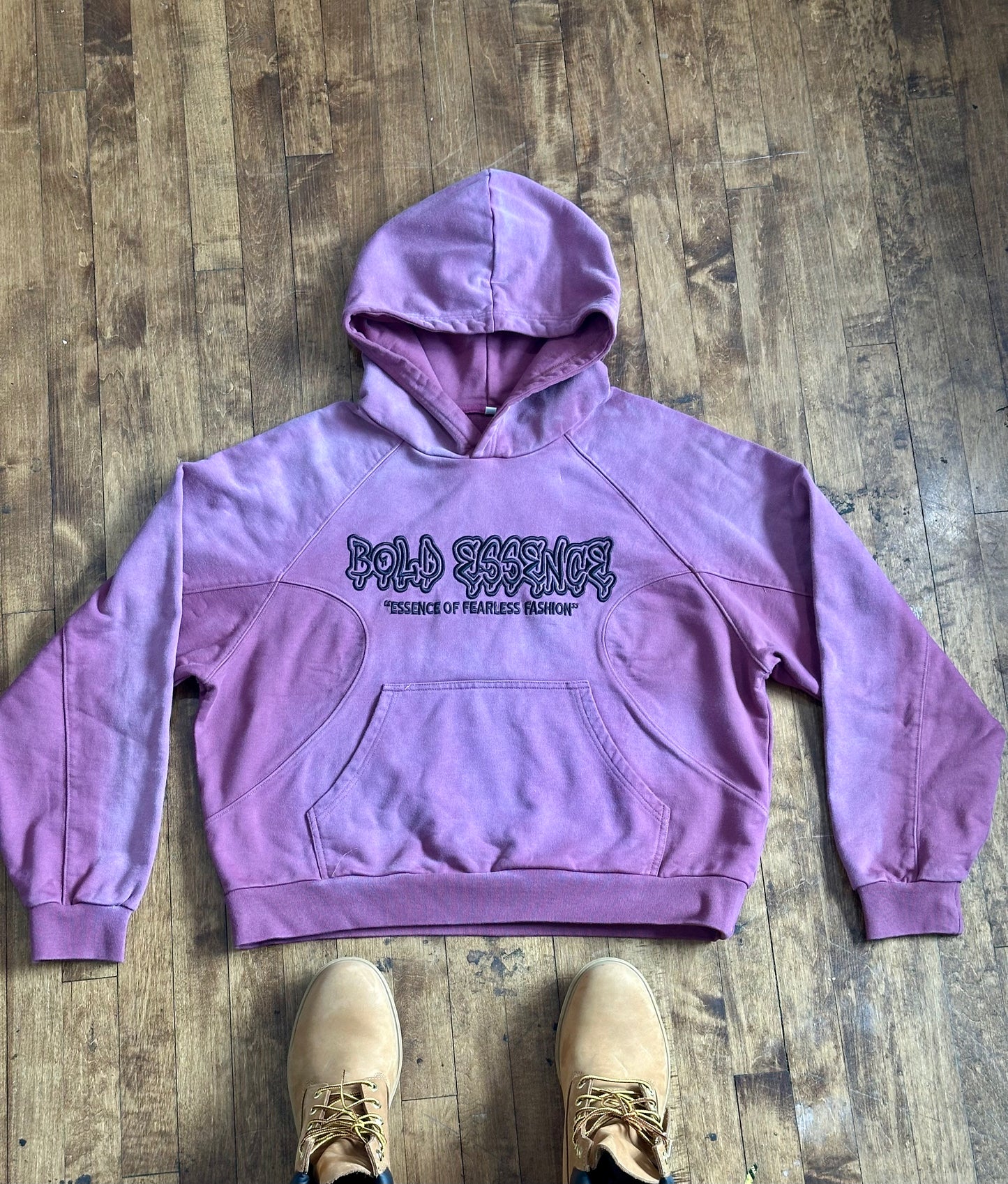 𝙱𝙾𝙻𝙳 𝙴𝚂𝚂𝙴𝙽𝙲𝙴 𝙰𝙲𝙸𝙳 𝚆𝙰𝚂𝙷𝙴𝙳 𝙷𝙾𝙾𝙳𝙸𝙴