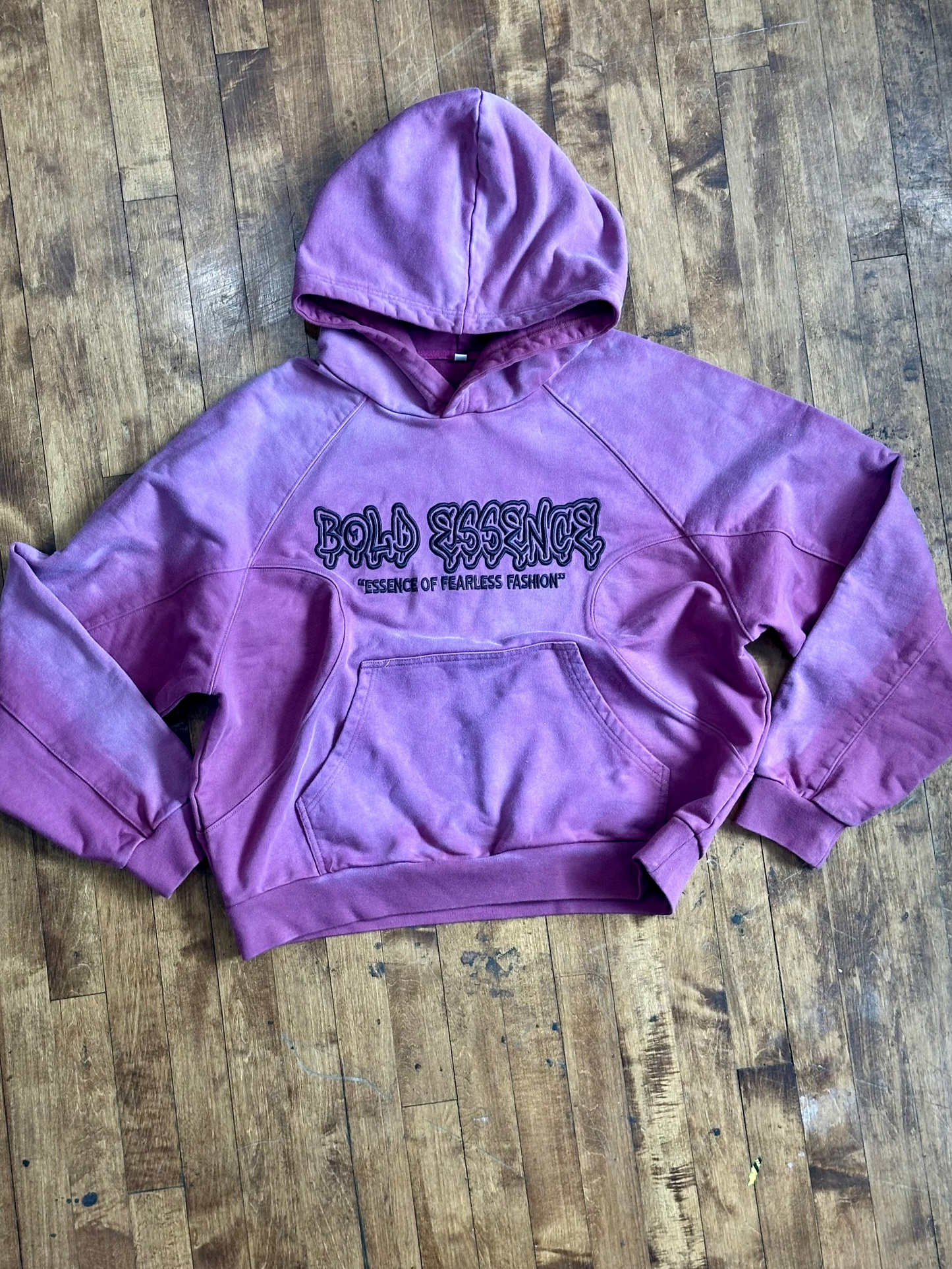 𝙱𝙾𝙻𝙳 𝙴𝚂𝚂𝙴𝙽𝙲𝙴 𝙰𝙲𝙸𝙳 𝚆𝙰𝚂𝙷𝙴𝙳 𝙷𝙾𝙾𝙳𝙸𝙴